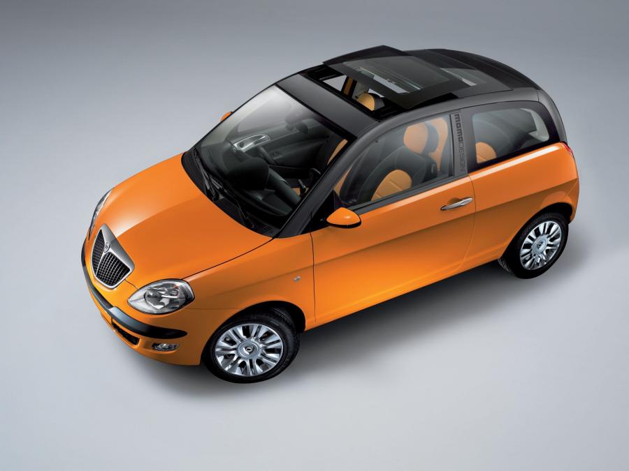  Lancia Ypsilon by MomoDesign 2005 года  (фото 8 из 29)